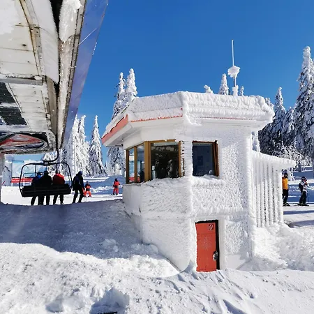 Lipno - Kovarov Pro Cyklisty A Motorkare Lägenhet